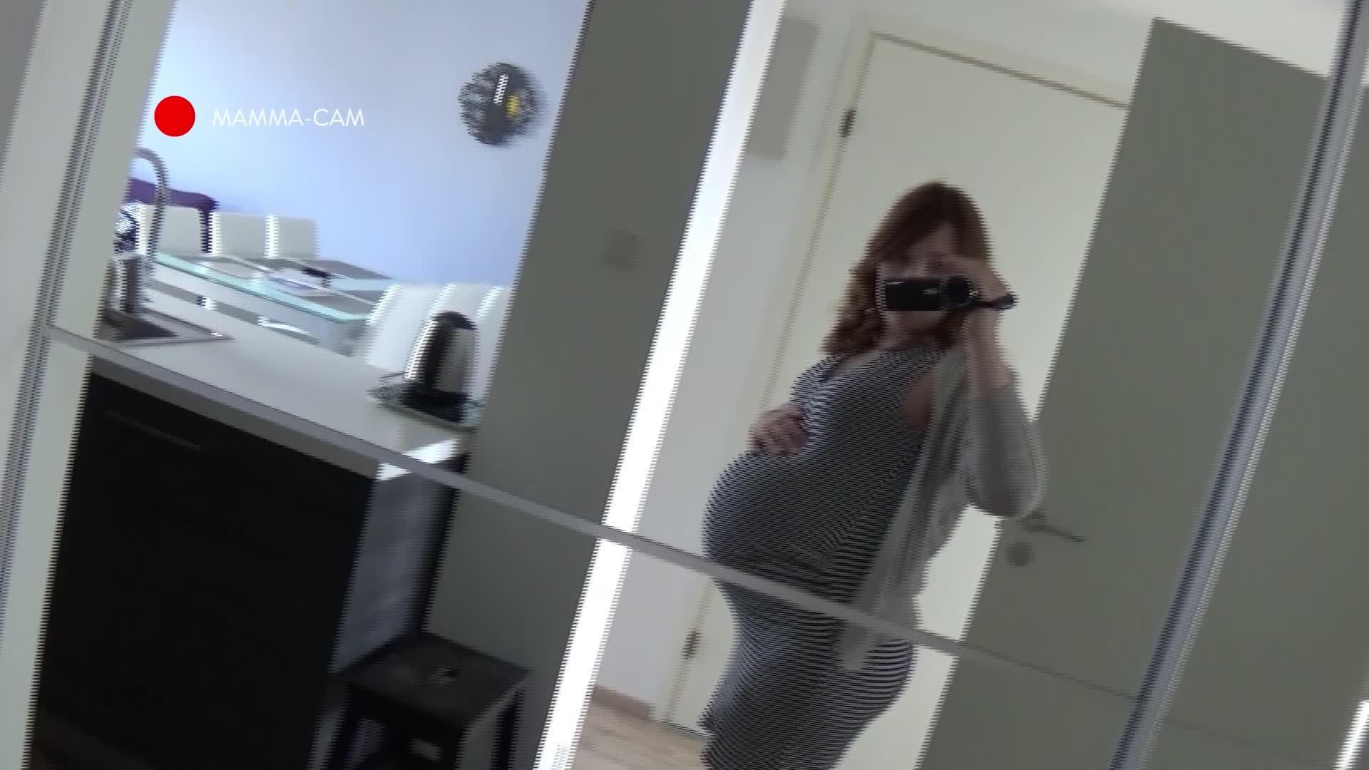 Silja vieroksuu raskausvatsaansa: "Mä en ole yhtään lapsirakas"