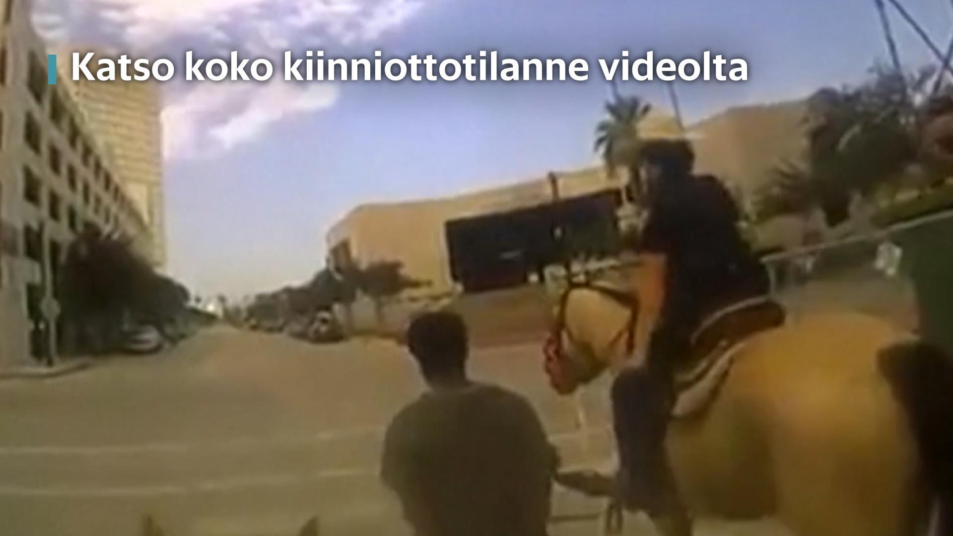 "Tämä näyttää todella pahalta" – video näyttää Galvestonin poliisin kiinnioton"