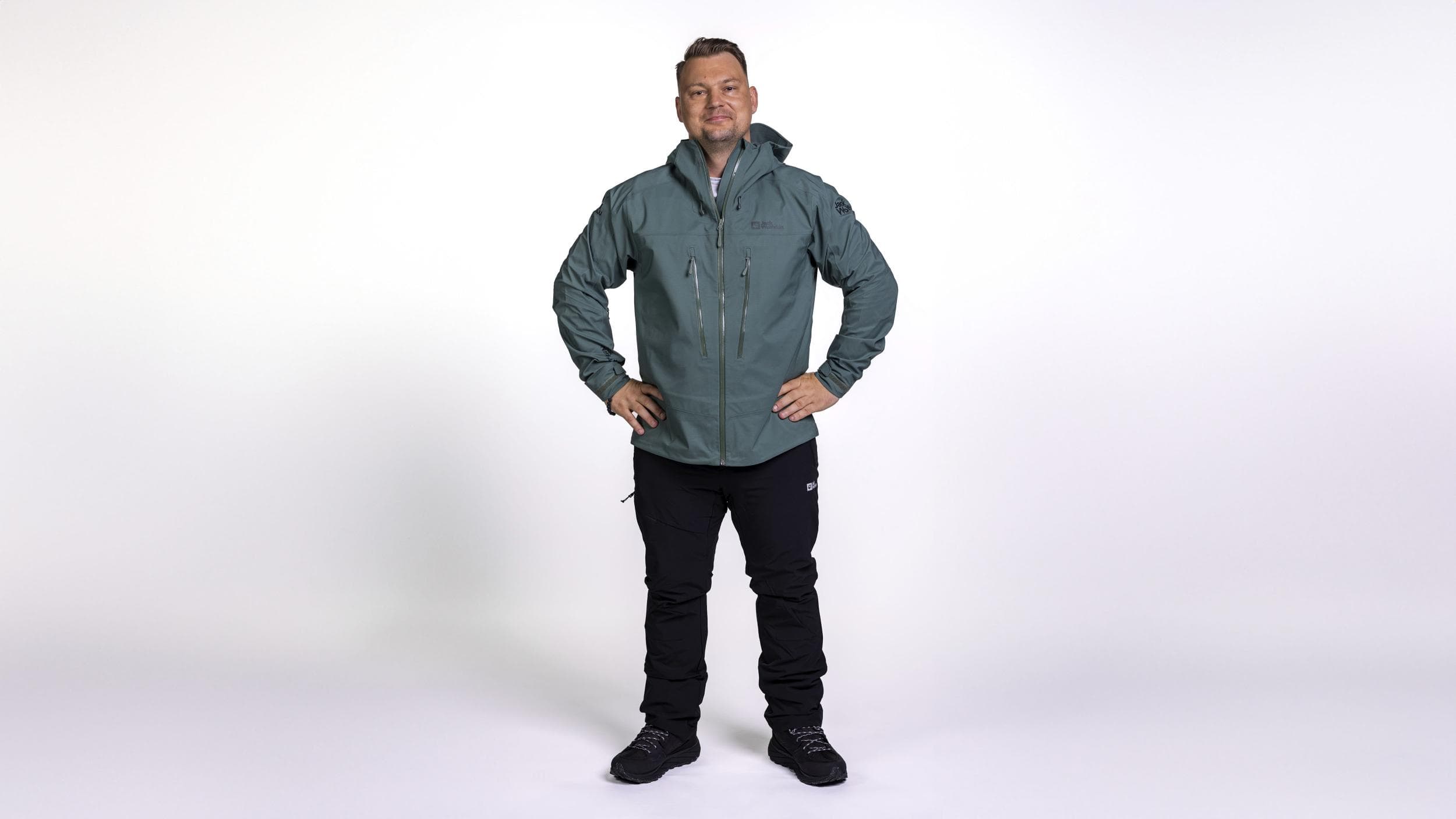 Daniel Lehtonen, 34, mediapersoona, artisti Daniel Lehtonen, 34, mediapersoona, artisti