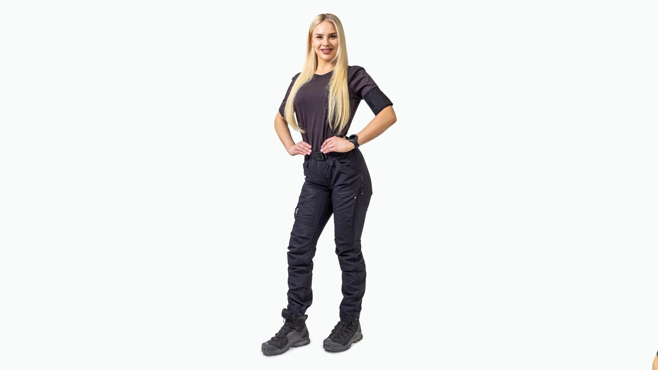 AADA LÄNSILUOTO, 20, MEDIAPERSOONA AADA LÄNSILUOTO, 20, MEDIAPERSOONA
