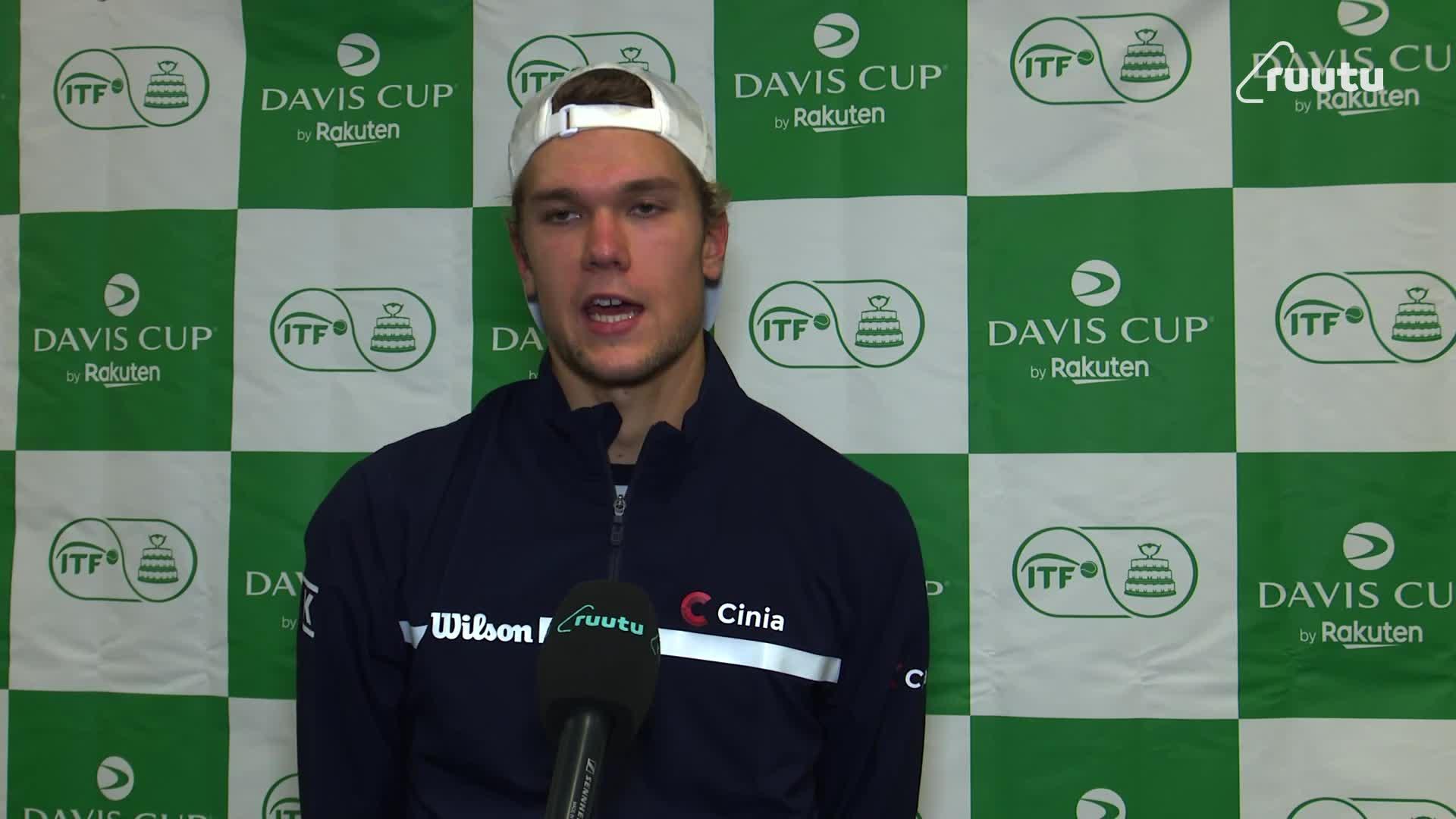 Otto Virtanen haastattelussa voitokkaan Davis Cup -ottelun jälkeen