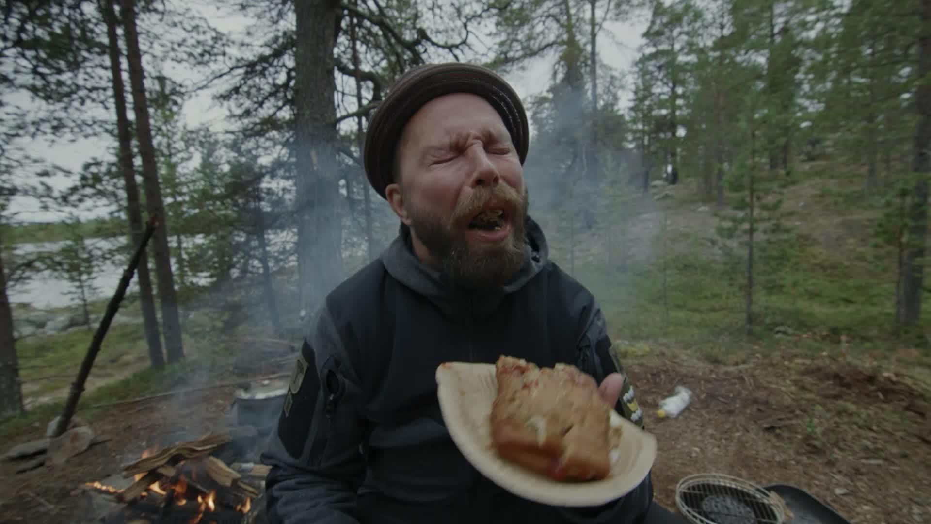 Tunna kohtaa Madventuresissa inhokkiruokansa – tavallinen suomalainen grilliherkku saa aikaan rajun reaktion! 