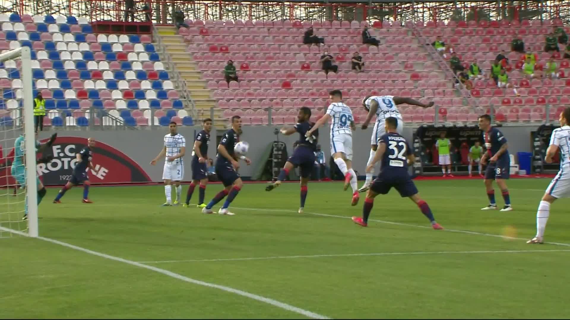 Inter Milan lähti lyömään sinettiä mestaruudelle Crotonen vieraaksi - katso ottelun huippuhetket